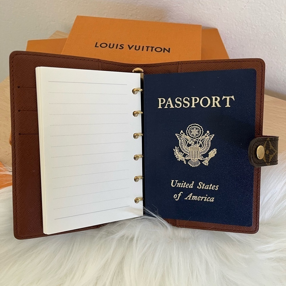 Vintage Louis Vuitton Agenda Passport Holder Monogram PM NWOT 2003 - Picture 14 of 16